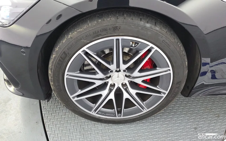 Mercedes-Benz AMG GT 4 43 4MATIC+ 2023 — миниатюра 5