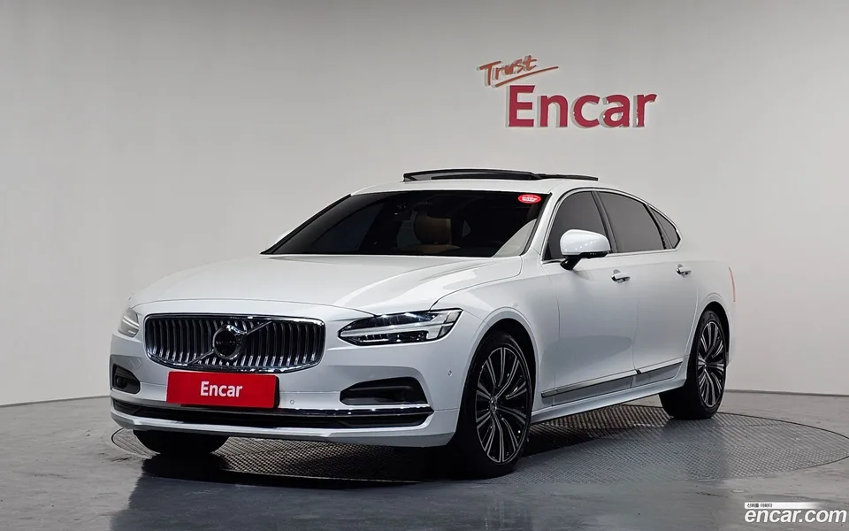 Volvo S90 B5 2023 — фото 1, купить с доставкой в Москву
