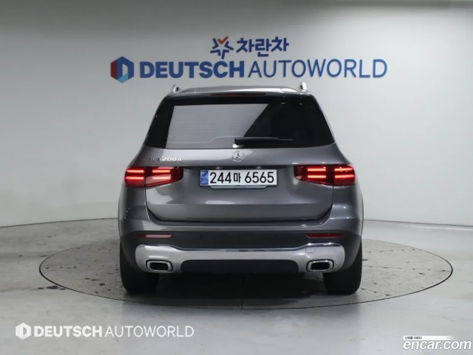 Mercedes-Benz GLB-Class GLB200 d 2024 — миниатюра 4