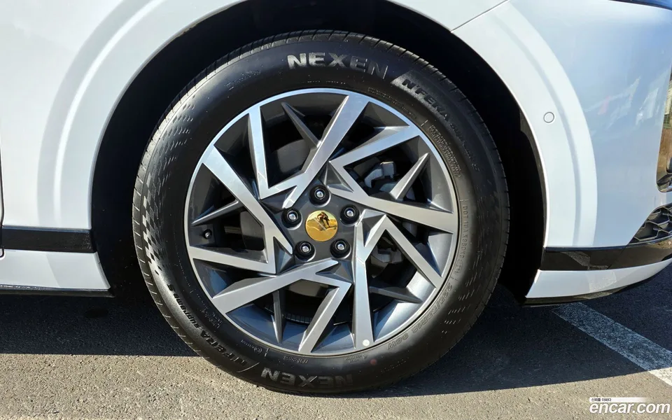 Hyundai Grandeur 2.5 2WD 2023 — миниатюра 2