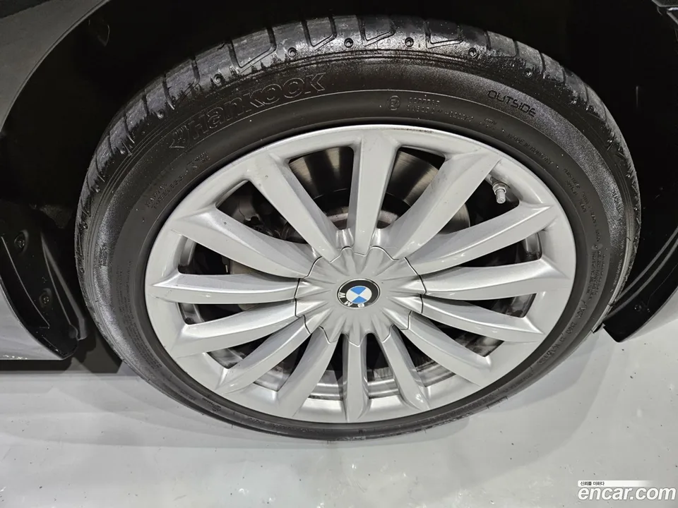 BMW 6 Series GT 630i xDrive 2024 — миниатюра 2