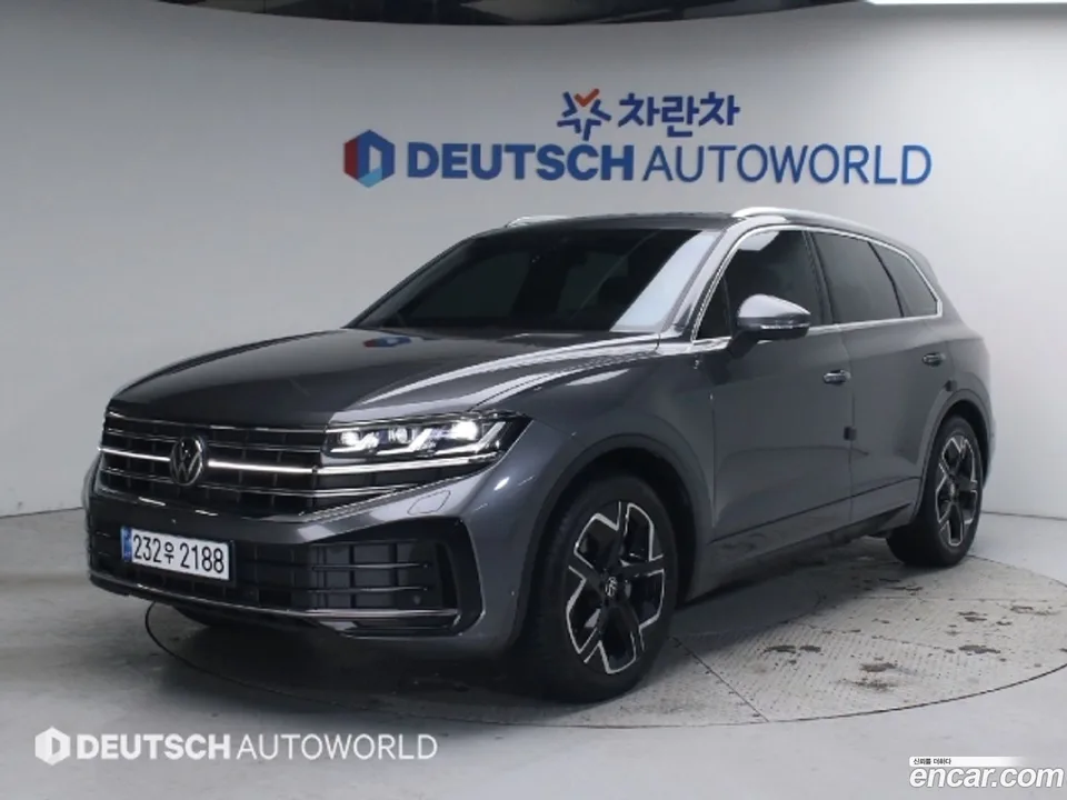 Volkswagen Touareg 3.0 TDI 2024 — фото 1, купить с доставкой в Москву