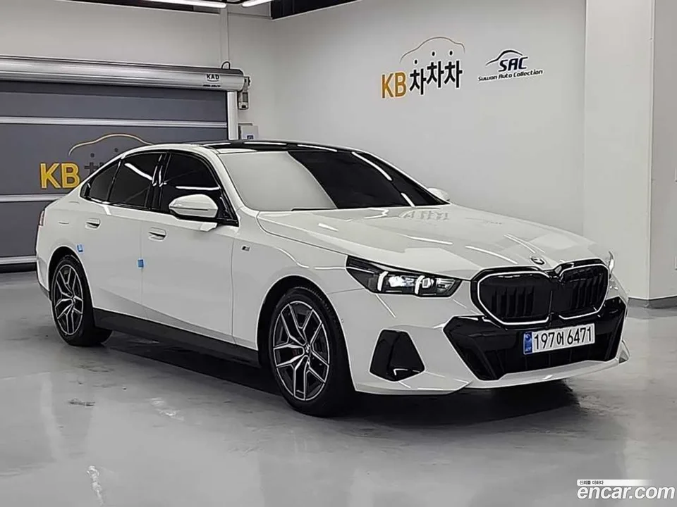 BMW 5 Series 520i 2024 — миниатюра 4