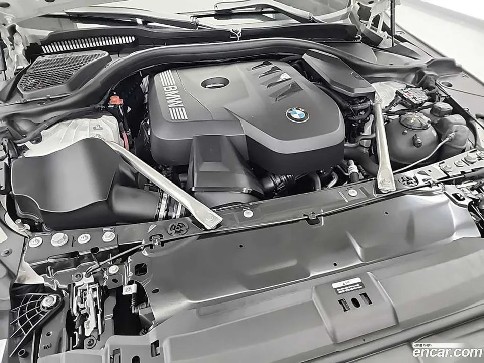 BMW 5 Series 520i 2024 — миниатюра 5