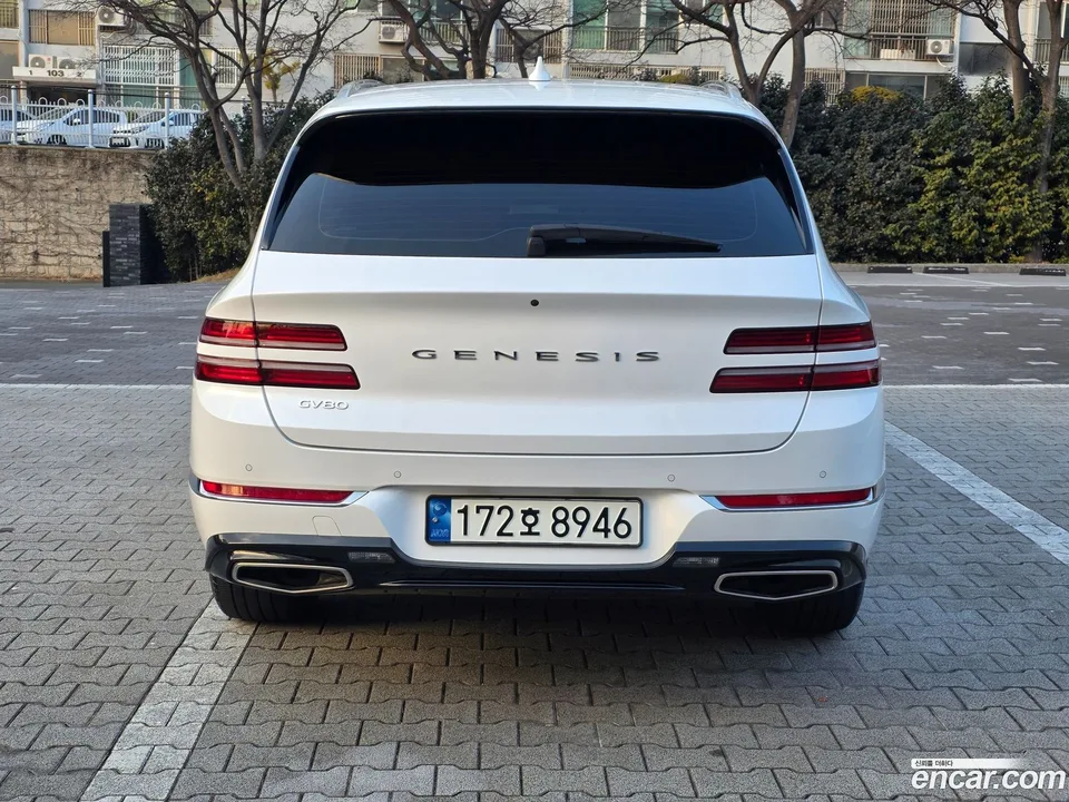 Genesis GV80 2.5T 2WD 2023 — миниатюра 4