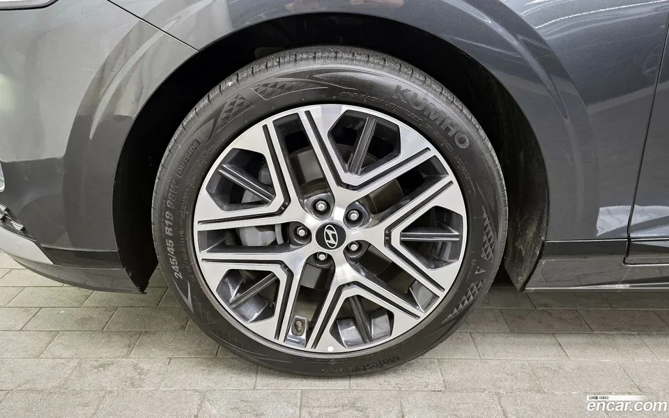 Hyundai Grandeur 2.5 2WD 2024 — миниатюра 2