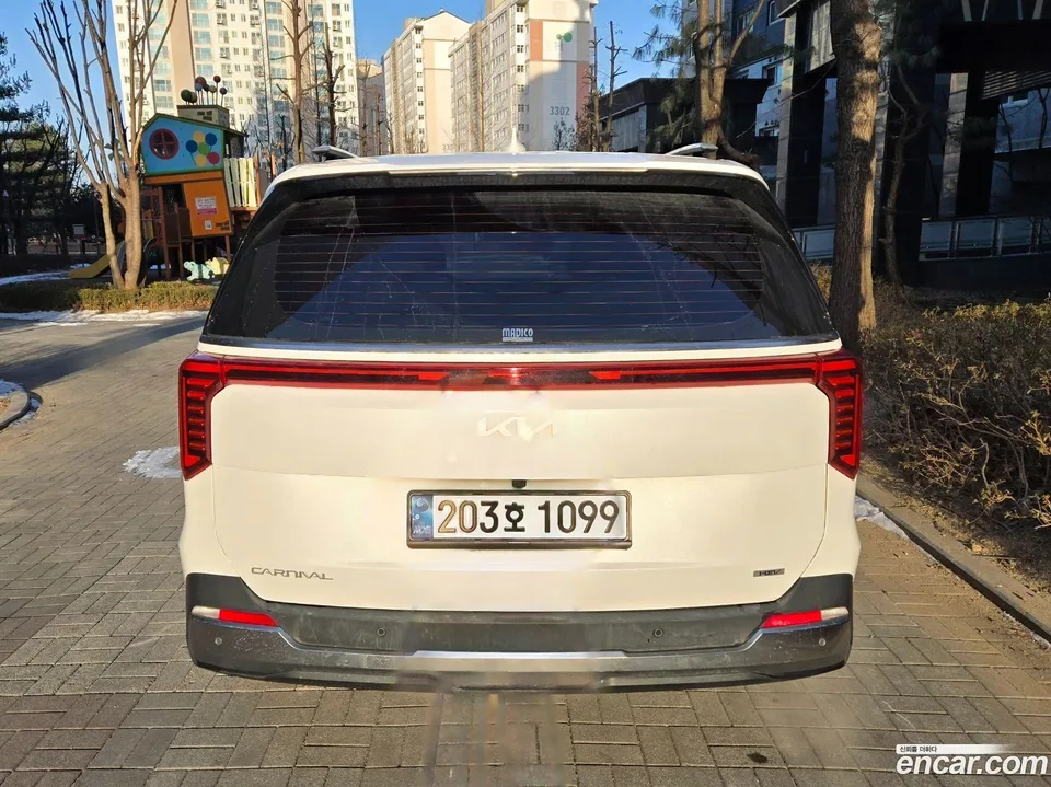 Kia Carnival HEV 7 2024 — миниатюра 5