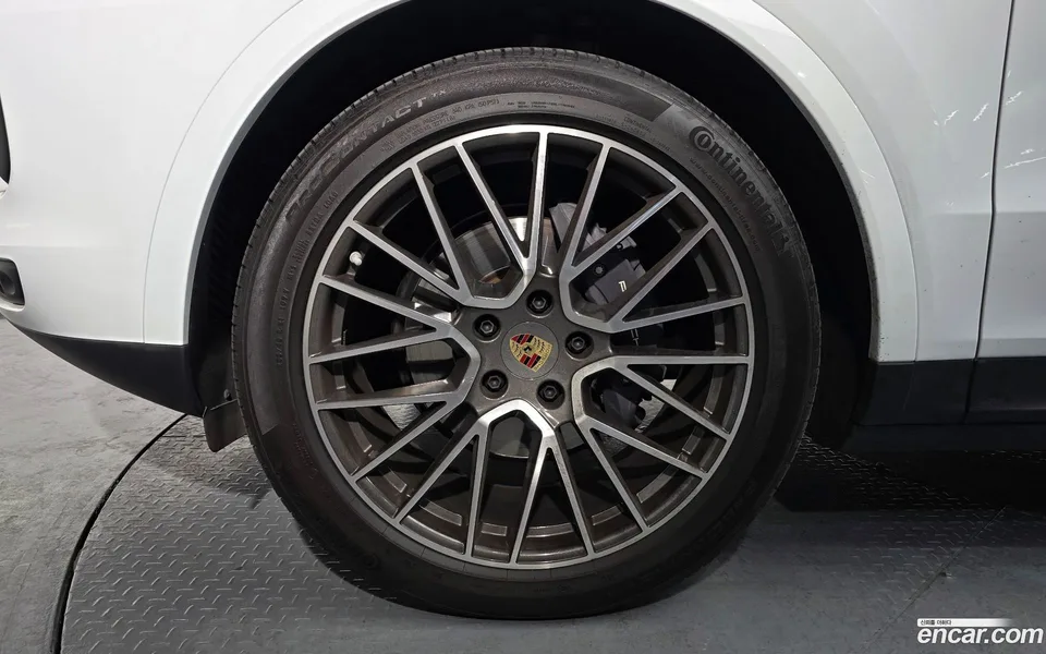 Porsche Cayenne 3.0 2023 — миниатюра 5