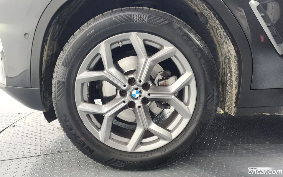 BMW X4 xDrive20i xLine 2022 — миниатюра 2