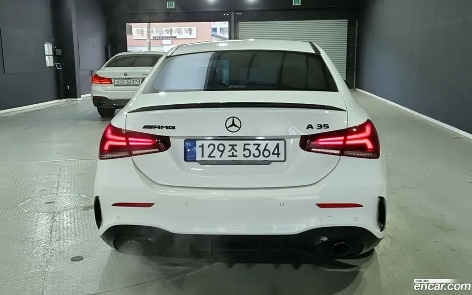 Mercedes-Benz A-Class AMG A35 4MATIC 2023 — миниатюра 4