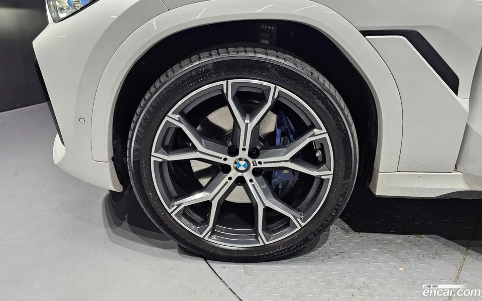 BMW X6 xDrive30d M 2022 — миниатюра 2