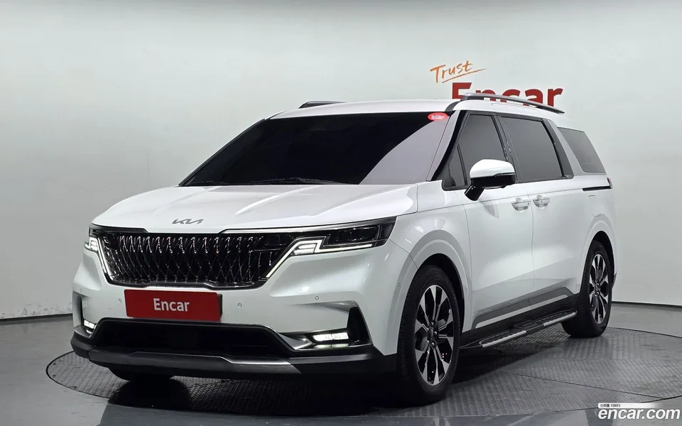 Kia Carnival 9 2022 — фото 1, купить с доставкой в Москву