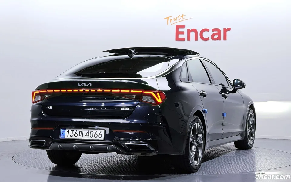 Kia K5 Hybrid 2022 — миниатюра 2