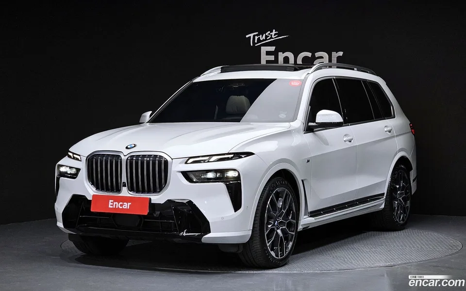 BMW X7 xDrive 40i M 6 2024 — фото 1, купить с доставкой в Москву