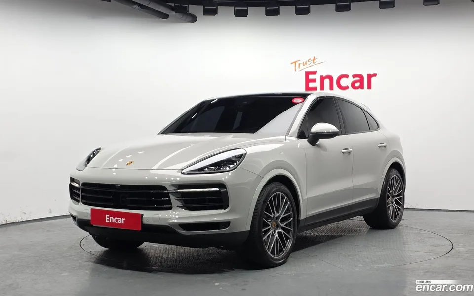 Porsche Cayenne 3.0 2022 — фото 1, купить с доставкой в Москву