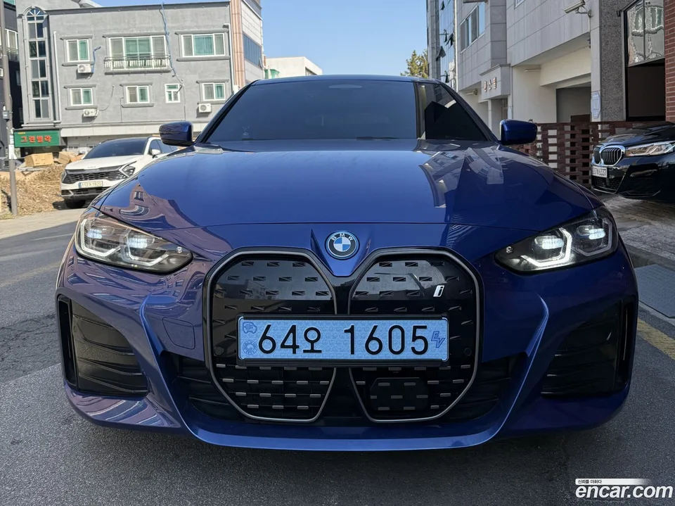 BMW i4 2023