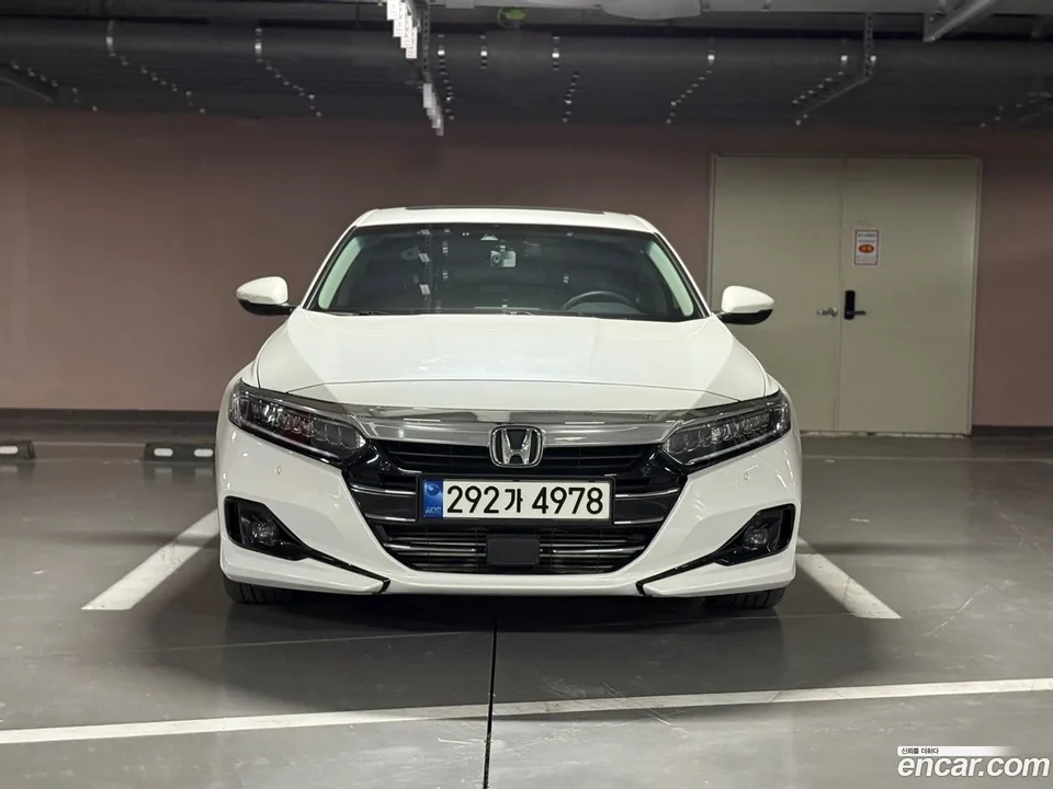 Honda Accord 1.5 2022 — фото 1, купить с доставкой в Москву