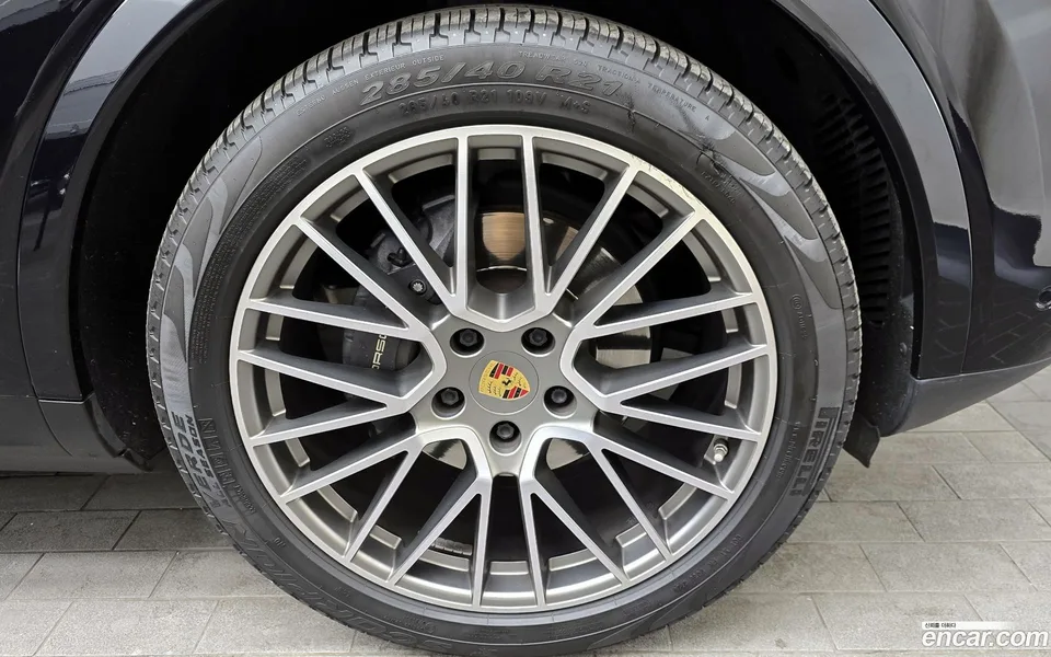 Porsche Cayenne 3.0 2022 — миниатюра 2