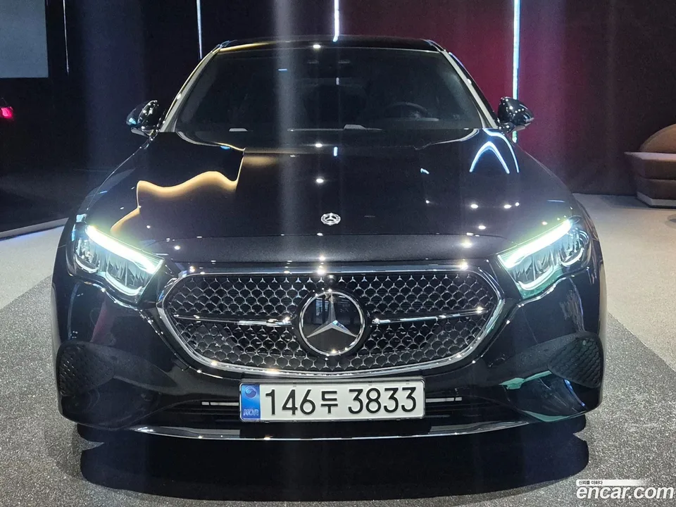 Mercedes-Benz E-Class E200 2025 — фото 1, купить с доставкой в Москву
