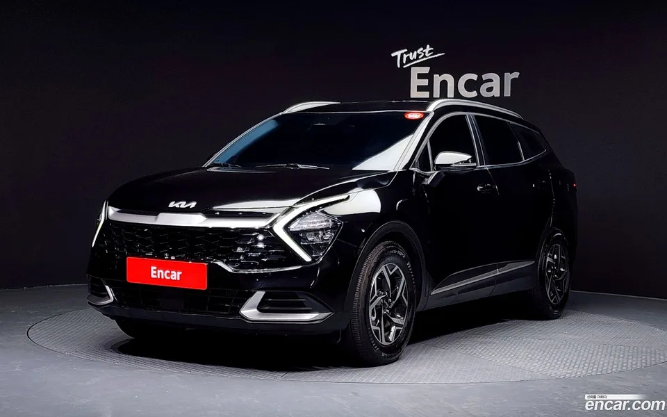 Kia Sportage 1.6 2WD 2023 — фото 1, купить с доставкой в Москву