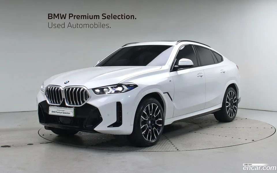 BMW X6 xDrive40i M 2025 — фото 1, купить с доставкой в Москву