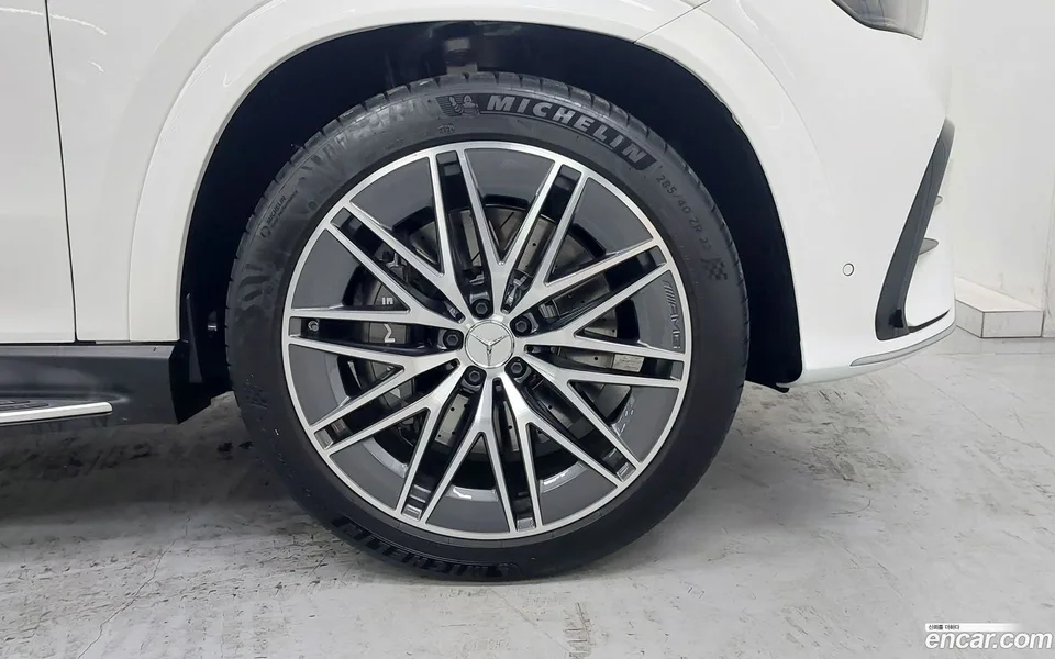 Mercedes-Benz GLE-Class AMG GLE53 4MATIC+ 2025 — миниатюра 5