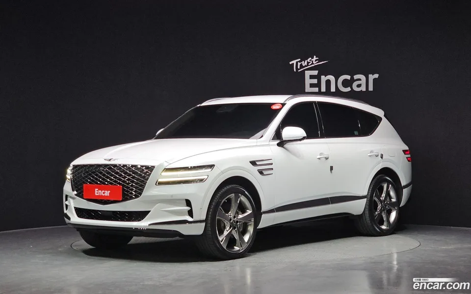 Genesis GV80 2.5T AWD 2023 — фото 1, купить с доставкой в Москву