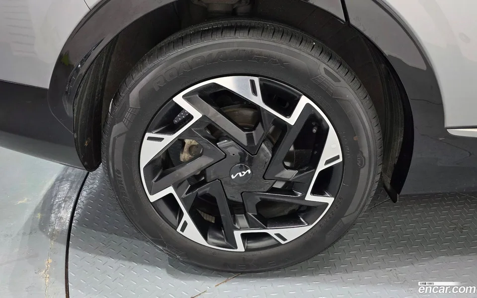 Kia Sportage 1.6 2WD 2023 — thumbnail 2