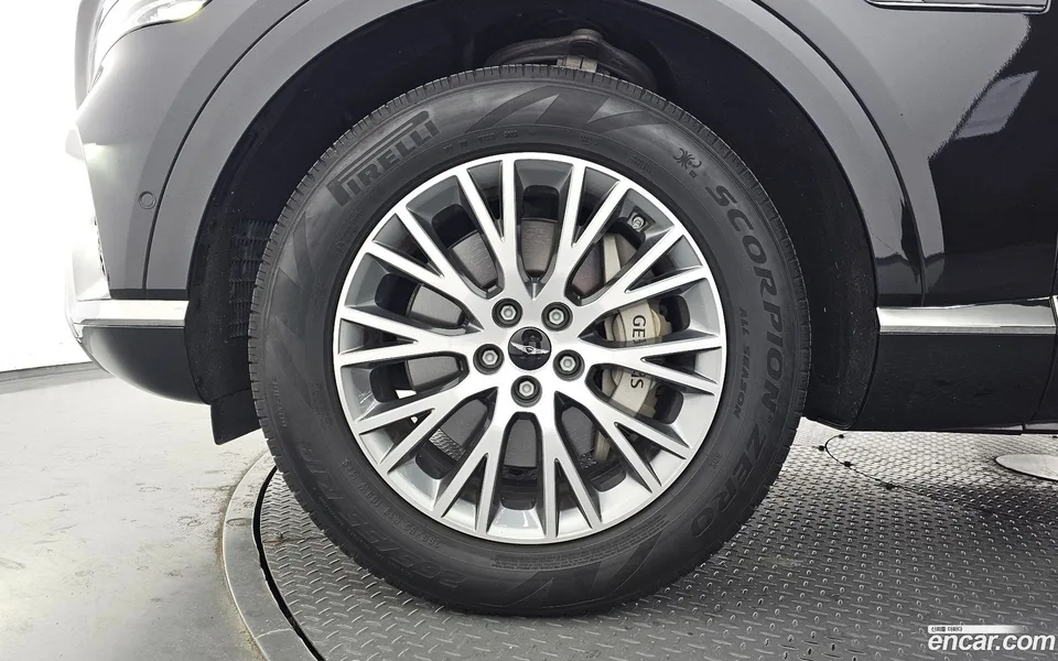 Genesis GV80 2.5T 2WD 2023 — миниатюра 2