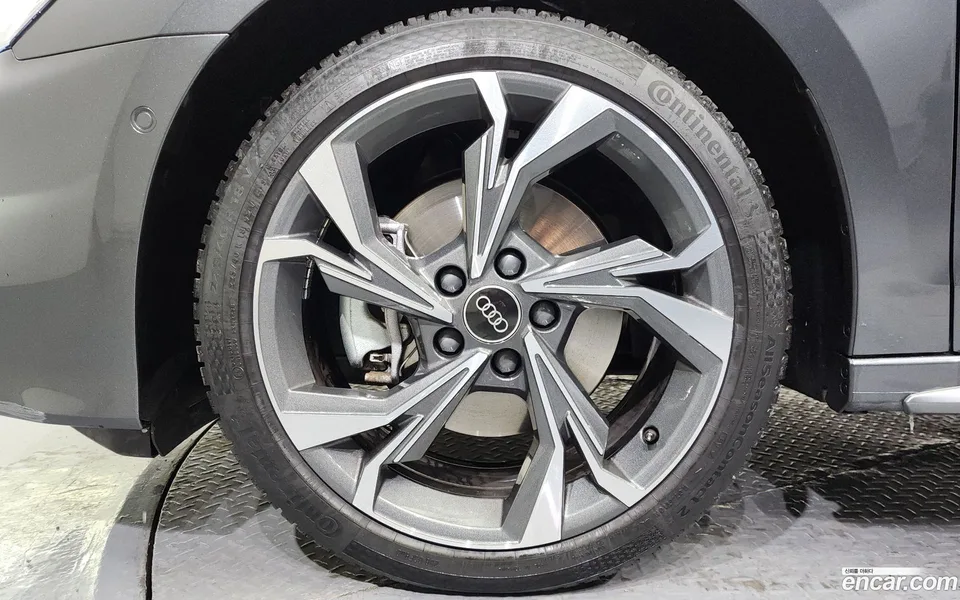 Audi A3 (8Y) 40 TFSI 2025 — миниатюра 2