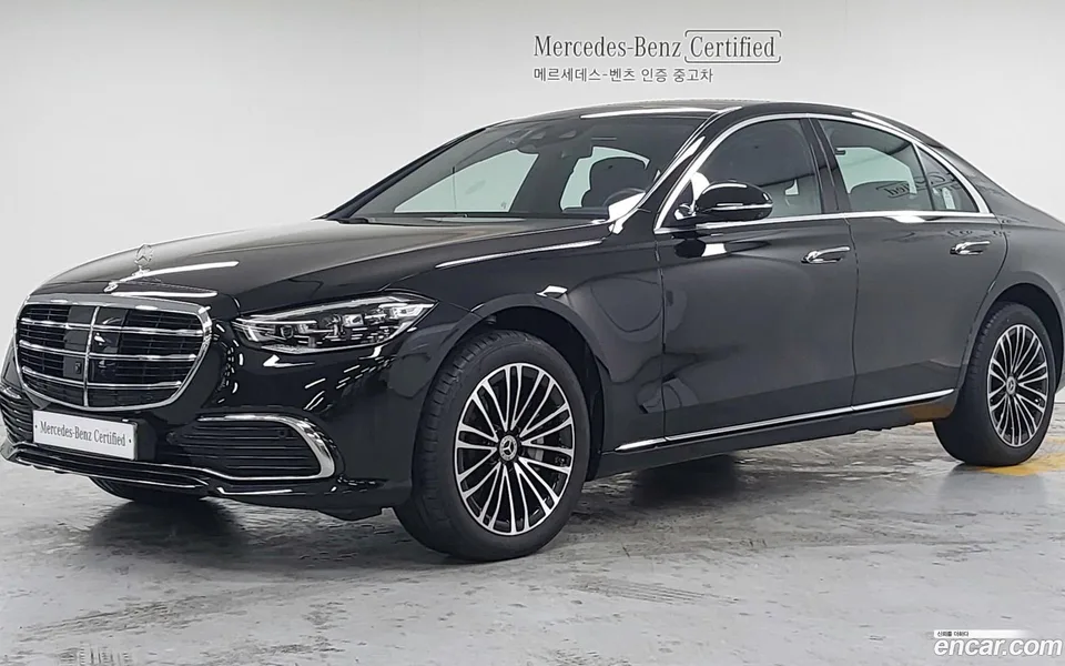 Mercedes-Benz S-Class 2025