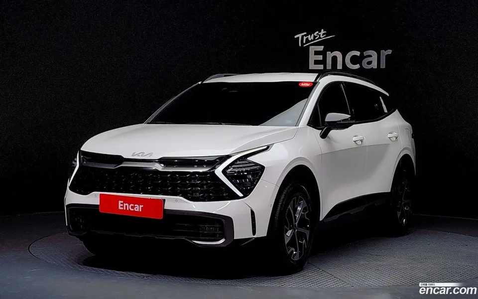 Kia Sportage Hybrid 2WD 2024 — фото 1, купить с доставкой в Москву