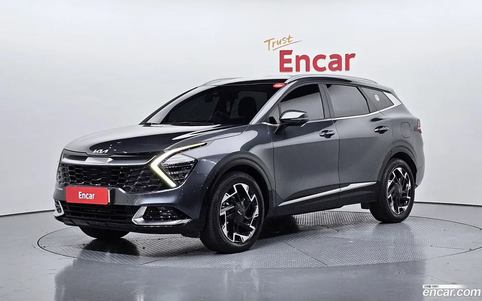Kia Sportage 1.6 2WD 2023 — фото 1, купить с доставкой в Москву