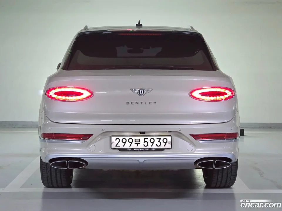 Bentley Bentayga 4.0 V8 EWB 2024 — миниатюра 5