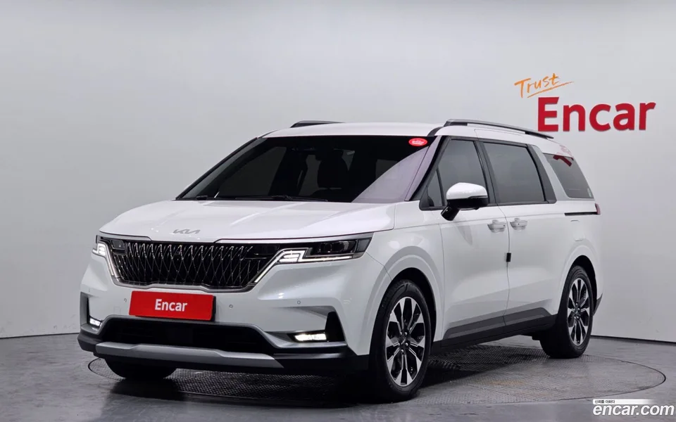Kia Carnival 9 2023 — фото 1, купить с доставкой в Москву