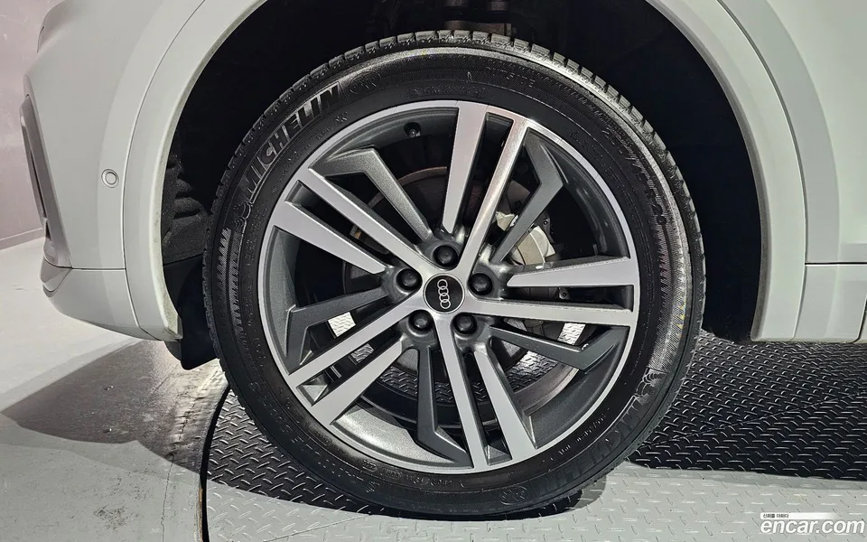 Audi Q5 40 TDI 2023 — миниатюра 2