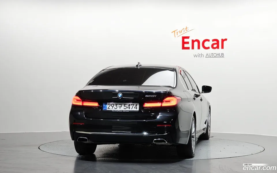 BMW 5 Series 520i 2023 — миниатюра 4