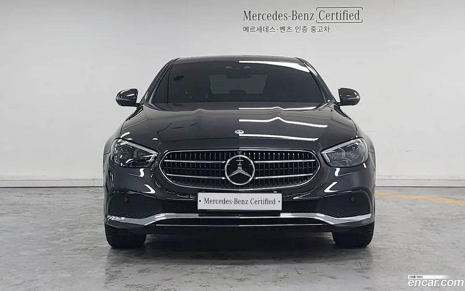 Mercedes-Benz E-Class E350 4MATIC 2022 — миниатюра 3