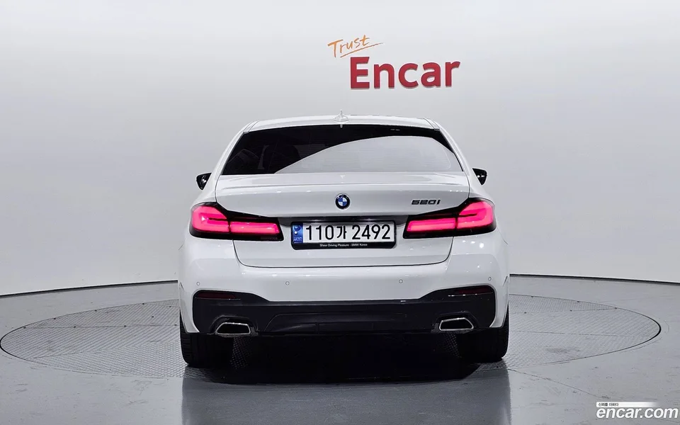 BMW 5 Series 520i M 2023 — миниатюра 4