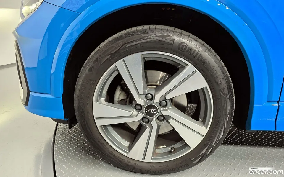 Audi Q2 35 TDI 2023 — миниатюра 2