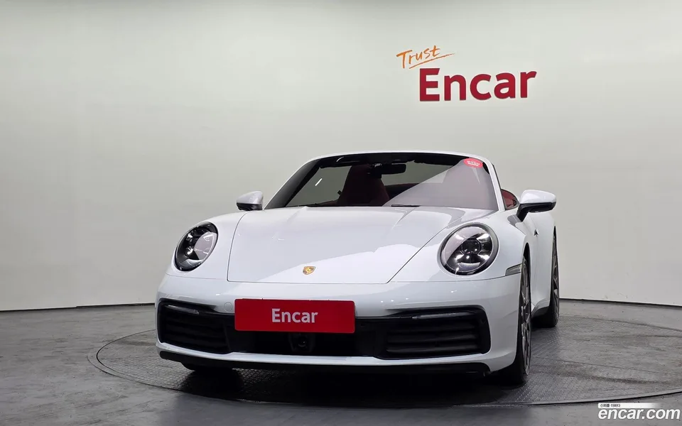 Porsche 911 (992) 4 2024 — миниатюра 3