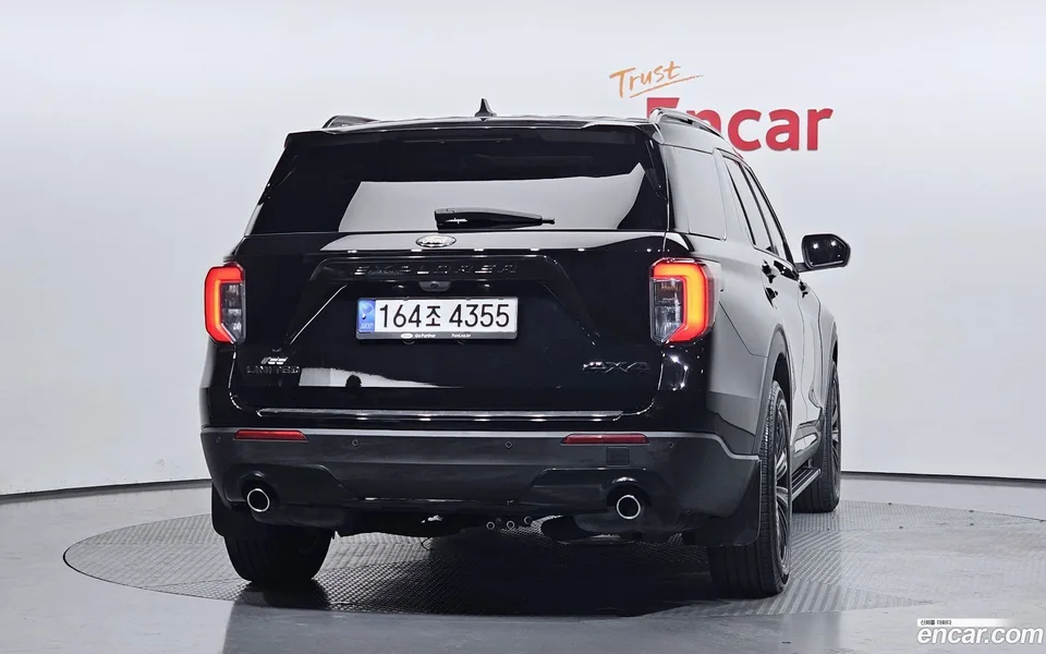 Ford Explorer 2.3 4WD 2022 — миниатюра 4
