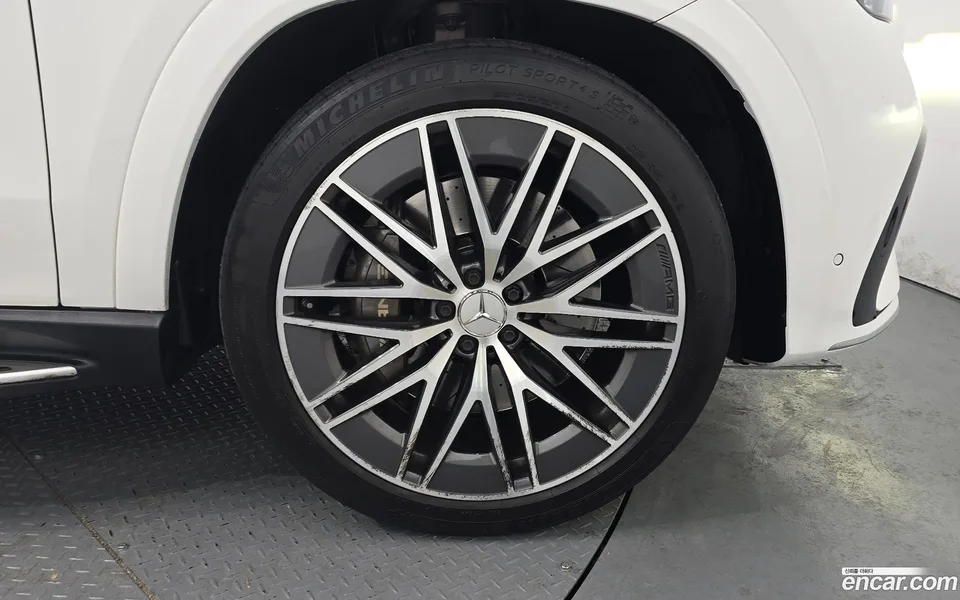 Mercedes-Benz GLE-Class AMG GLE53 4MATIC+ 2024 — миниатюра 2