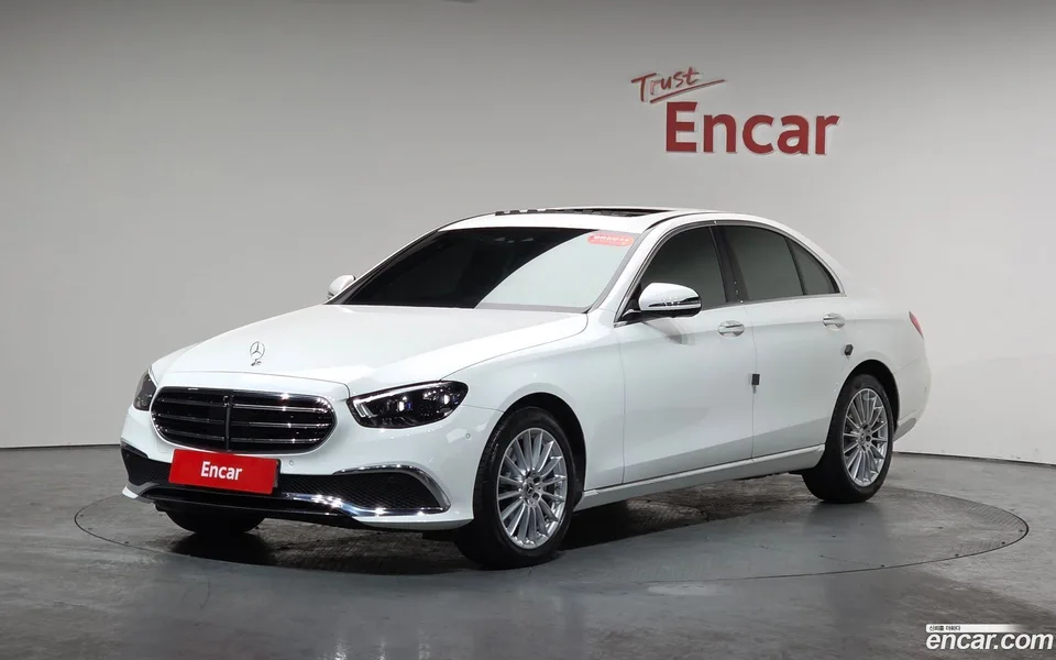 Mercedes-Benz E-Class E250 2022 — фото 1, купить с доставкой в Москву