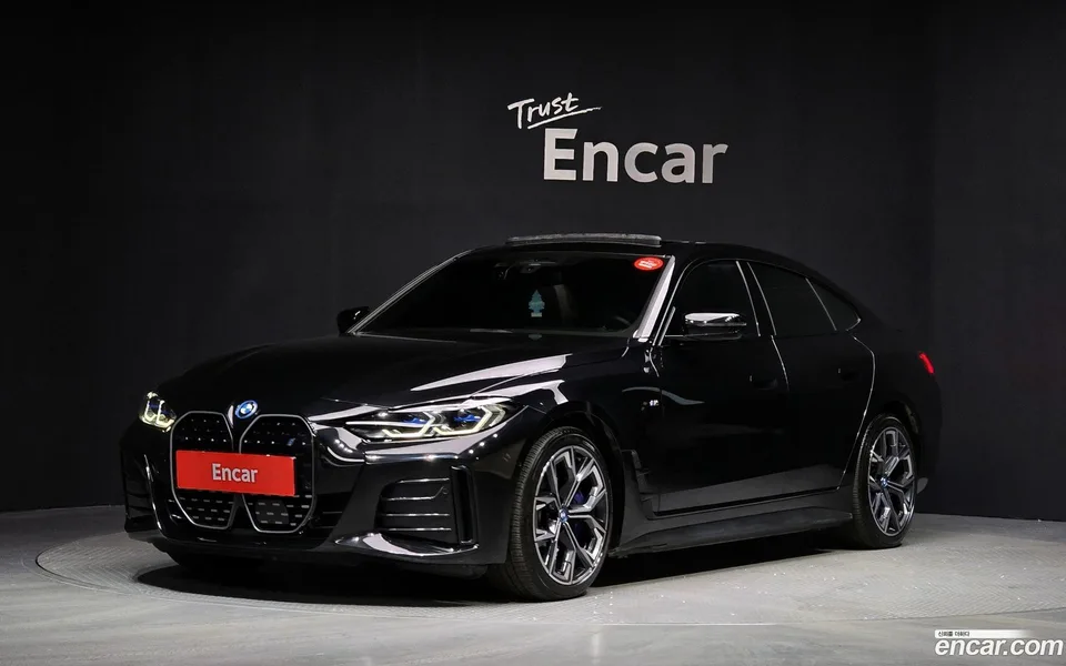 BMW i4 eDrive40 M 2023 — фото 1, купить с доставкой в Москву