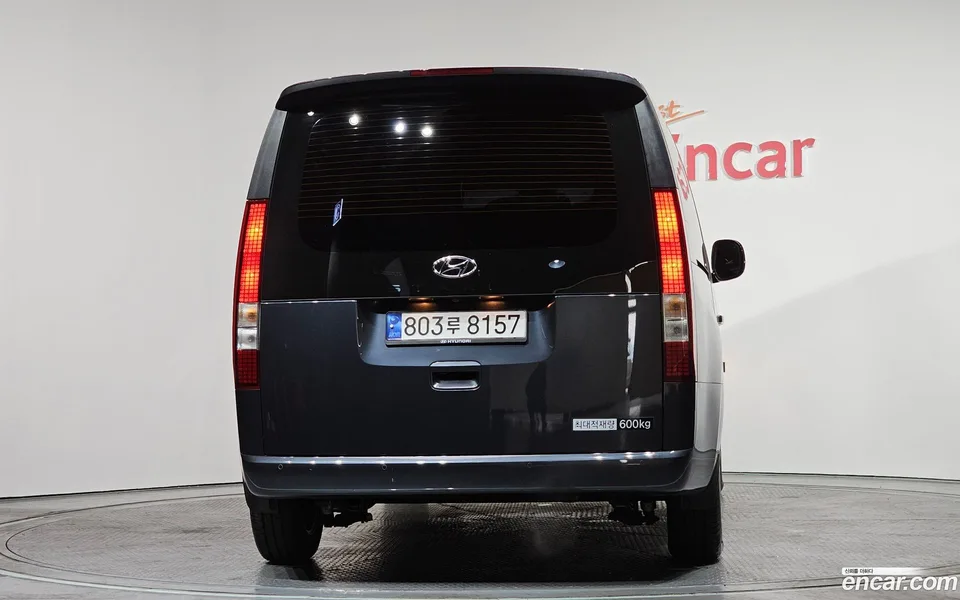 Hyundai Staria L3.5 5 2023 — миниатюра 4