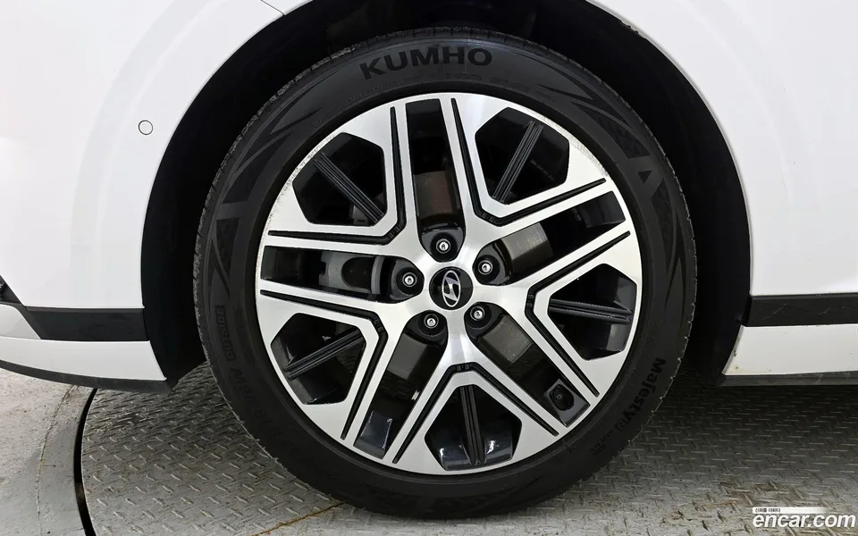 Hyundai Grandeur 2.5 2WD 2023 — миниатюра 2