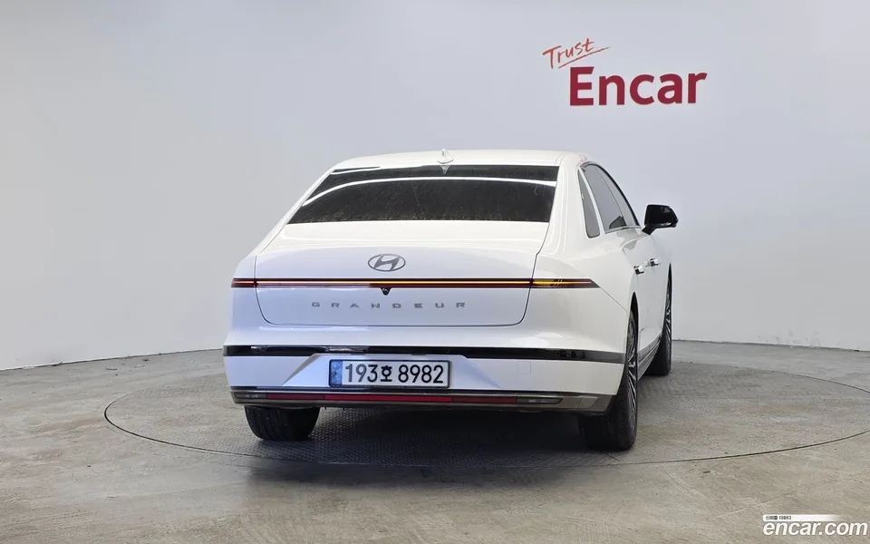 Hyundai Grandeur 2.5 2WD 2023 — миниатюра 4
