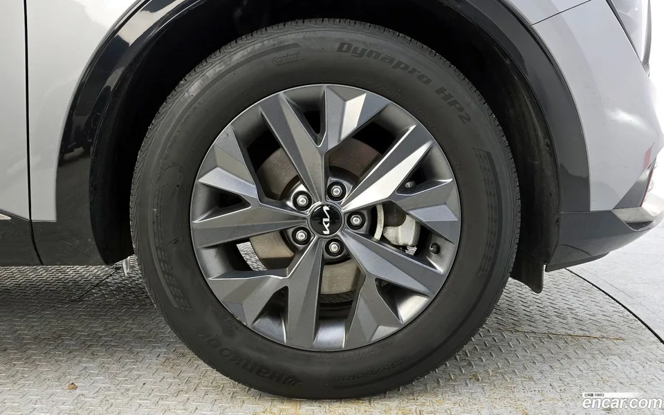 Kia Sportage 1.6 2WD 2023 — миниатюра 2