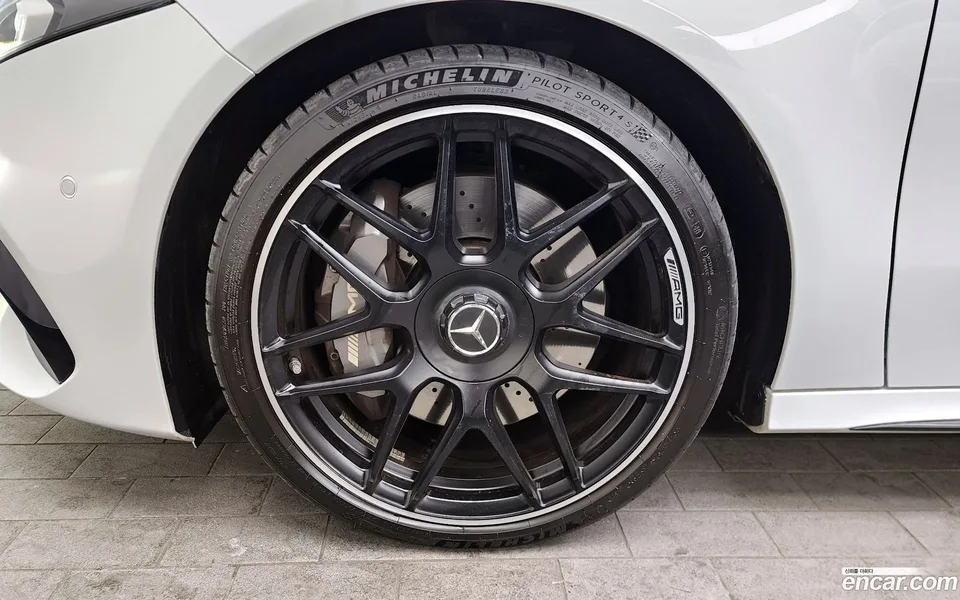 Mercedes-Benz A-Class AMG A45 4MATIC+ 2023 — миниатюра 2